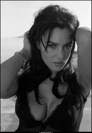 Monica Bellucci / aMonicaBellucci / bellucciginebra / monicabellucciofficiel nude photo #0109