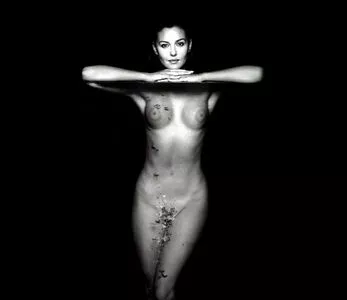 Monica Bellucci / aMonicaBellucci / bellucciginebra / monicabellucciofficiel nude photo #0215