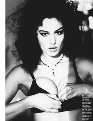 Monica Bellucci / aMonicaBellucci / bellucciginebra / monicabellucciofficiel nude photo #0308