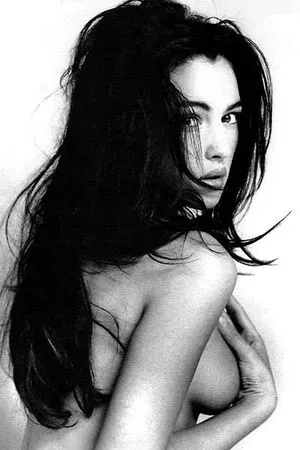 Monica Bellucci / aMonicaBellucci / bellucciginebra / monicabellucciofficiel nude photo #0337