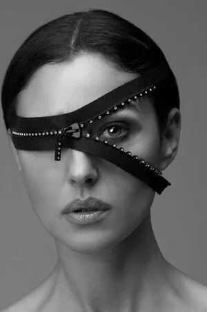 Monica Bellucci / aMonicaBellucci / bellucciginebra / monicabellucciofficiel nude photo #0611