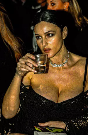 Monica Bellucci / aMonicaBellucci / bellucciginebra / monicabellucciofficiel nude photo #0614