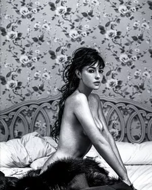 Monica Bellucci / aMonicaBellucci / bellucciginebra / monicabellucciofficiel nude photo #0619