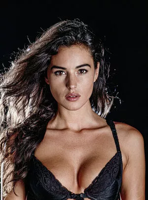 Monica Bellucci / aMonicaBellucci / bellucciginebra / monicabellucciofficiel nude photo #0655