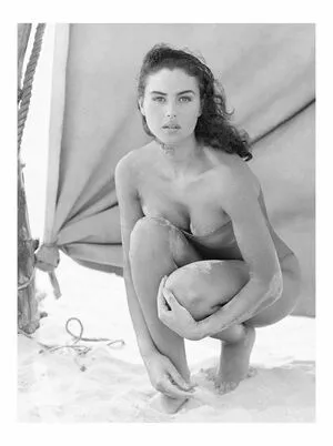 Monica Bellucci / aMonicaBellucci / bellucciginebra / monicabellucciofficiel nude photo #0661