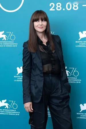 Monica Bellucci / aMonicaBellucci / bellucciginebra / monicabellucciofficiel nude photo #0691