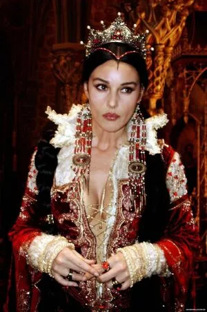Monica Bellucci / aMonicaBellucci / bellucciginebra / monicabellucciofficiel nude photo #0799