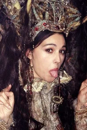 Monica Bellucci / aMonicaBellucci / bellucciginebra / monicabellucciofficiel nude photo #0805