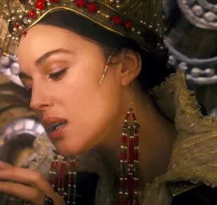 Monica Bellucci / aMonicaBellucci / bellucciginebra / monicabellucciofficiel nude photo #0808