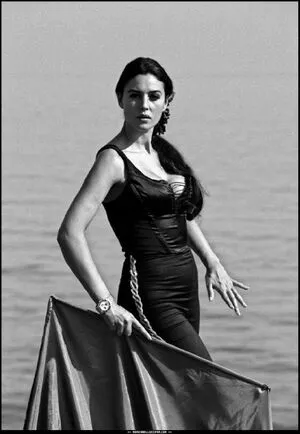 Monica Bellucci / aMonicaBellucci / bellucciginebra / monicabellucciofficiel nude photo #0885