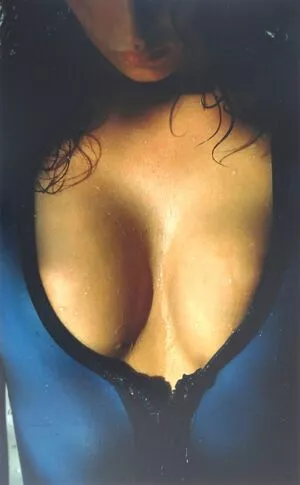 Monica Bellucci / aMonicaBellucci / bellucciginebra / monicabellucciofficiel nude photo #0886