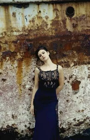 Monica Bellucci / aMonicaBellucci / bellucciginebra / monicabellucciofficiel nude photo #0909