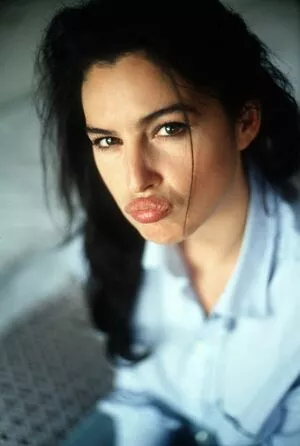 Monica Bellucci / aMonicaBellucci / bellucciginebra / monicabellucciofficiel nude photo #0932