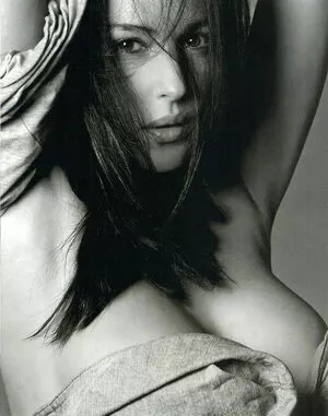 Monica Bellucci / aMonicaBellucci / bellucciginebra / monicabellucciofficiel nude photo #0972