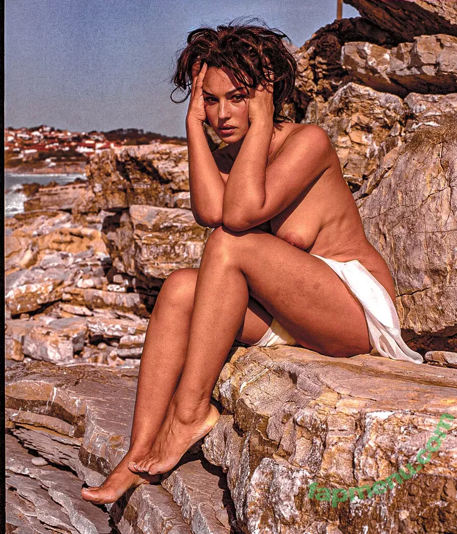 Monica Bellucci nude photo #0636 (aMonicaBellucci / bellucciginebra / monicabellucciofficiel)