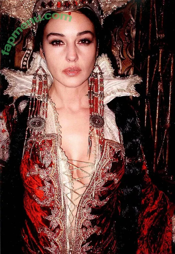 Monica Bellucci nude photo #0804 (aMonicaBellucci / bellucciginebra / monicabellucciofficiel)