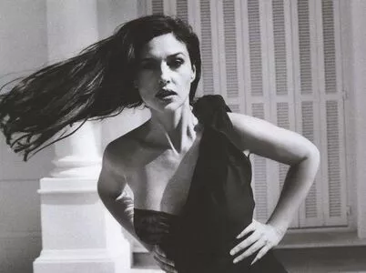 Monica Bellucci / aMonicaBellucci / bellucciginebra / monicabellucciofficiel nude photo #1062