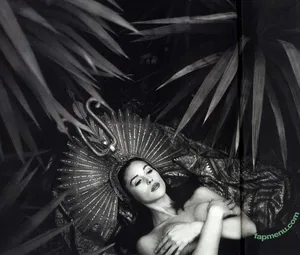 Monica Bellucci / aMonicaBellucci / bellucciginebra / monicabellucciofficiel nude photo #1642