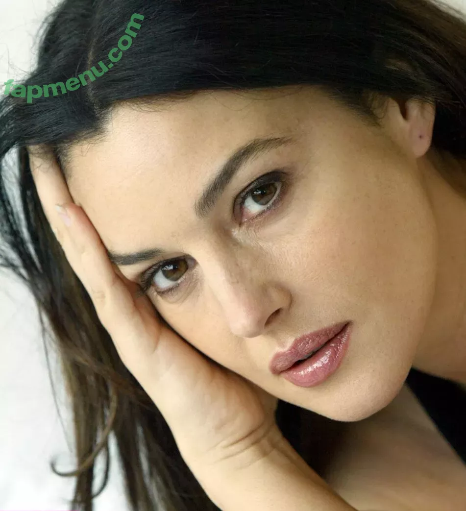 Monica Bellucci nude photo #1214 (aMonicaBellucci / monicabellucciofficiel)