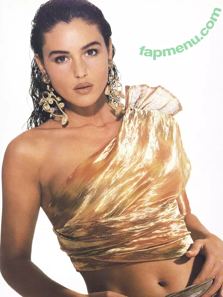 Monica Bellucci nude photo #1337 (aMonicaBellucci / bellucciginebra / monicabellucciofficiel)