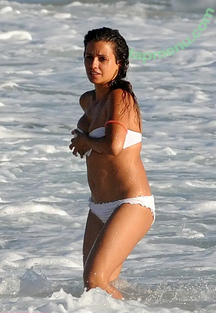 Monica Cruz nude photo #0095 (monicacruz / u336513412)