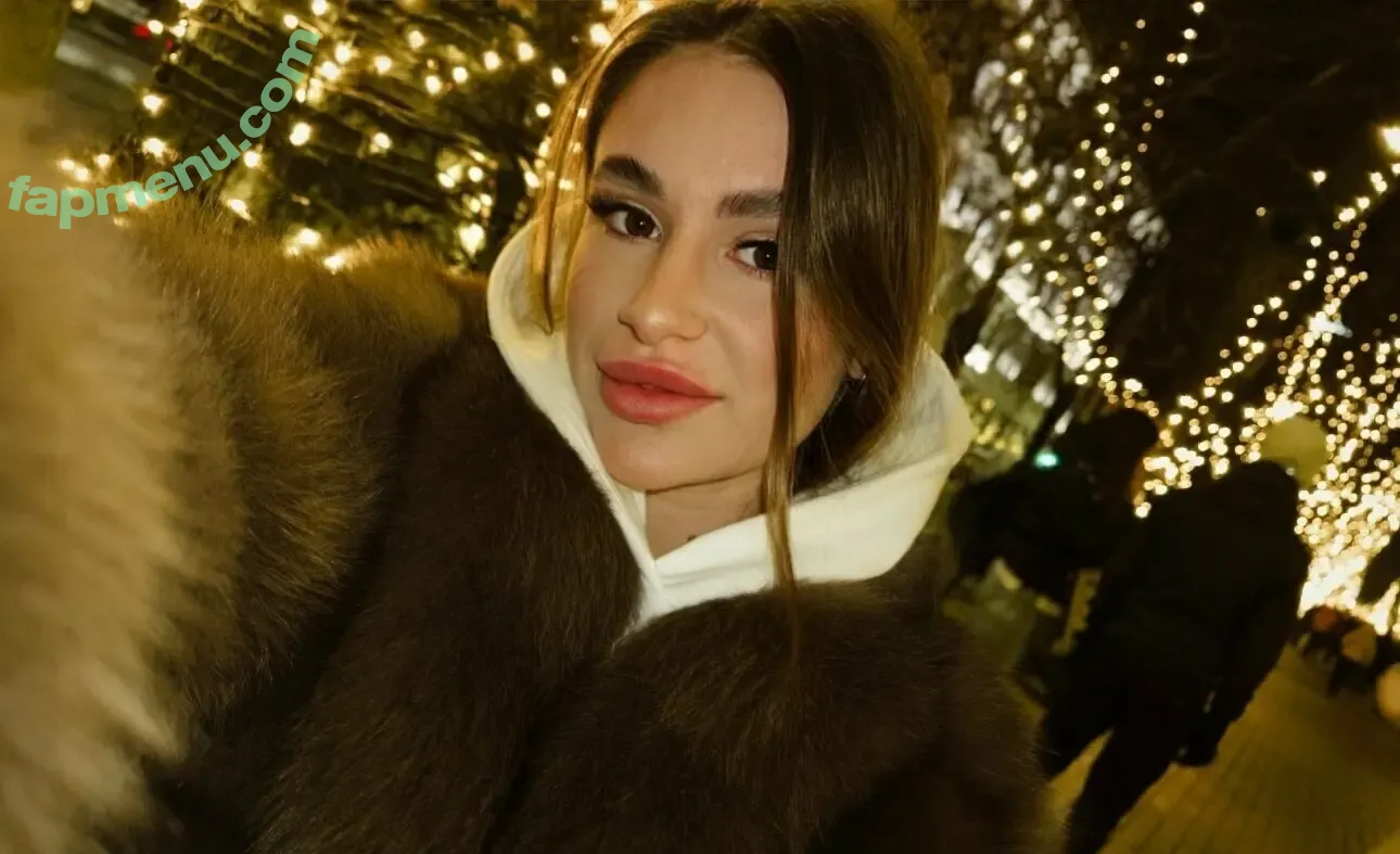 monica_vlog nude photo #0003 (monicavlog)