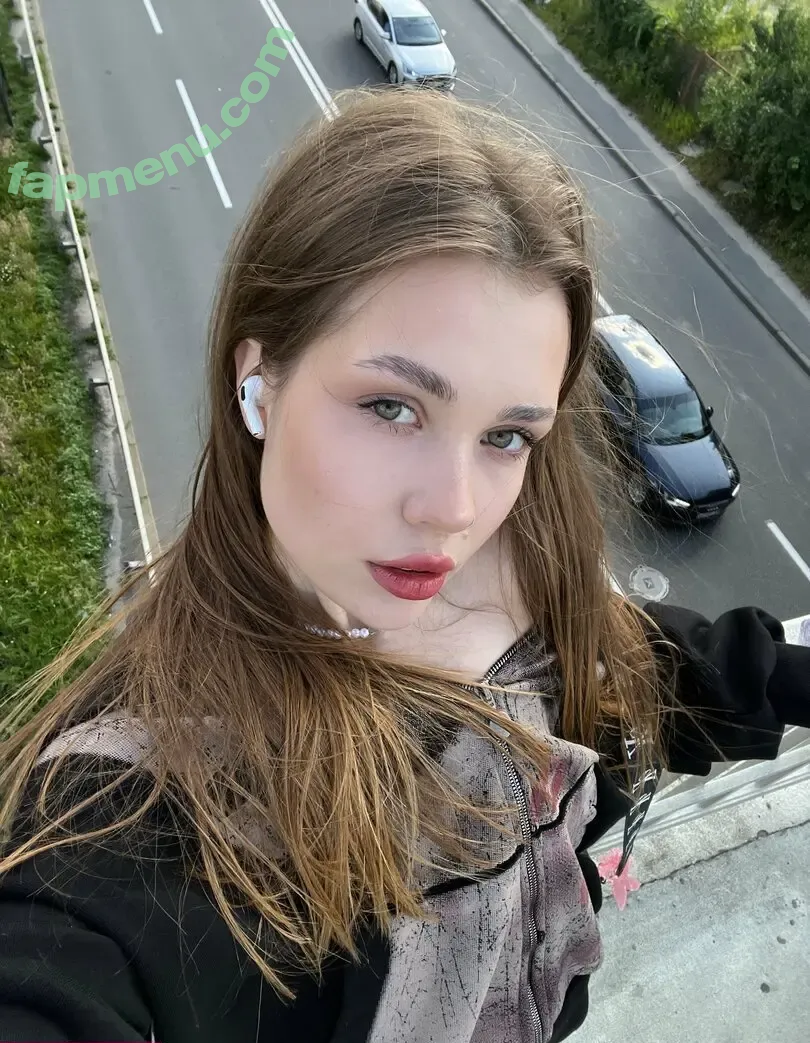 monicacutebaby nude photo #0007 (monicacutebaby)