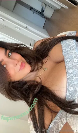 monikkalucia / monikkamancini nude photo #0040