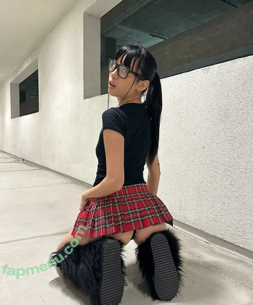 Moniquevuu nude photo #0032 (its.kitty.asmr / monique.sensualite / xkittymomo)