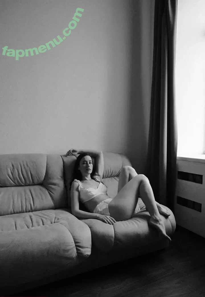 moniree nude photo #0033 (moniree)
