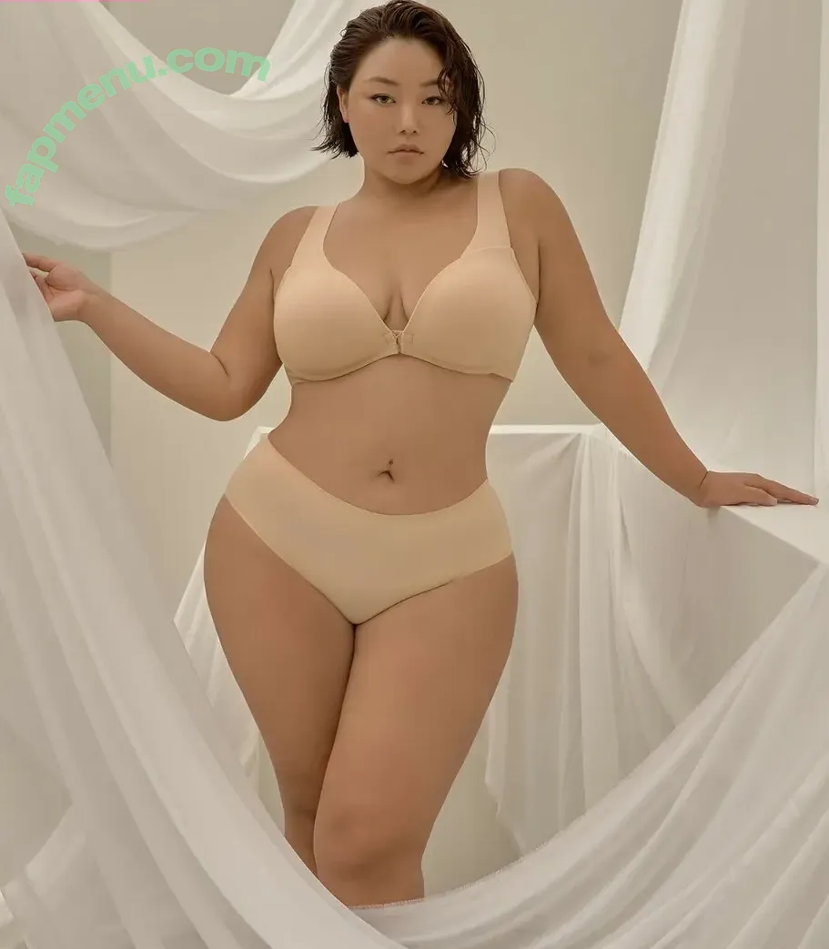 Moon Seo-byul nude photo #0336 (west__star__ / 문서별)