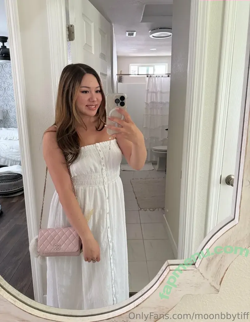 moonbbytiff nude photo #0025 (moonbbytiff)