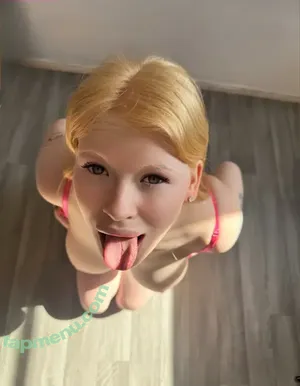 moonelle / sing.with.moonelle nude photo #0030