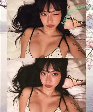 Moongrapess nude photo #0031