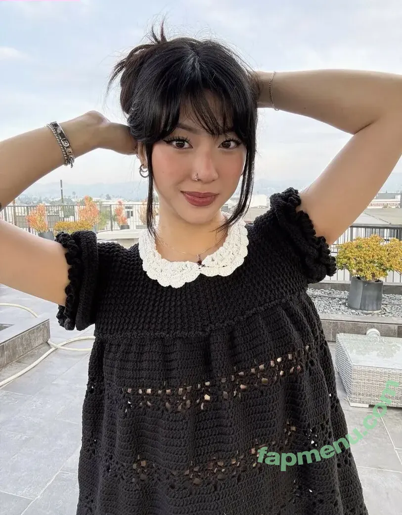 Moongrapess nude photo #0025 (Moongrapess)