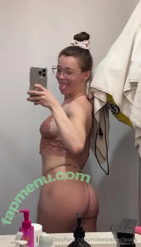 Moonintheclouds nude photo #0008 (Moonintheclouds)