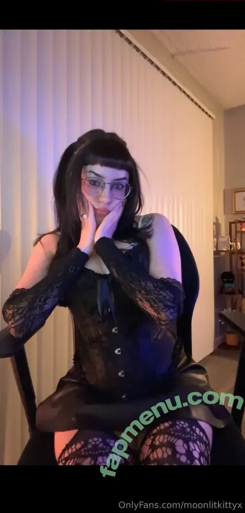 moonlitkittyx nude photo #0003 (moonlitkittyx)