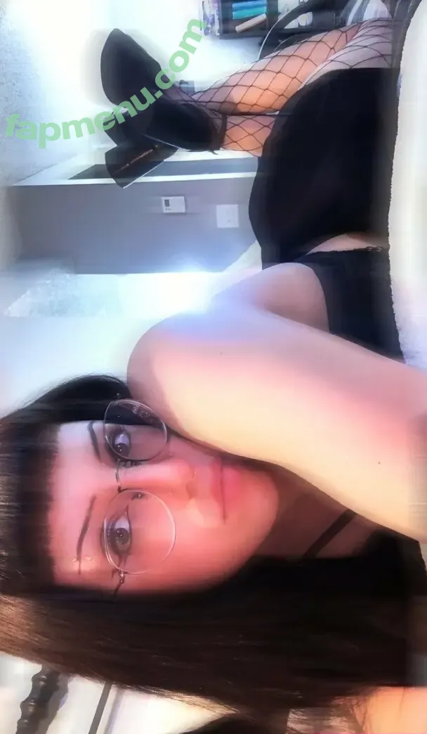moonlitkittyx nude photo #0017 (moonlitkittyx)