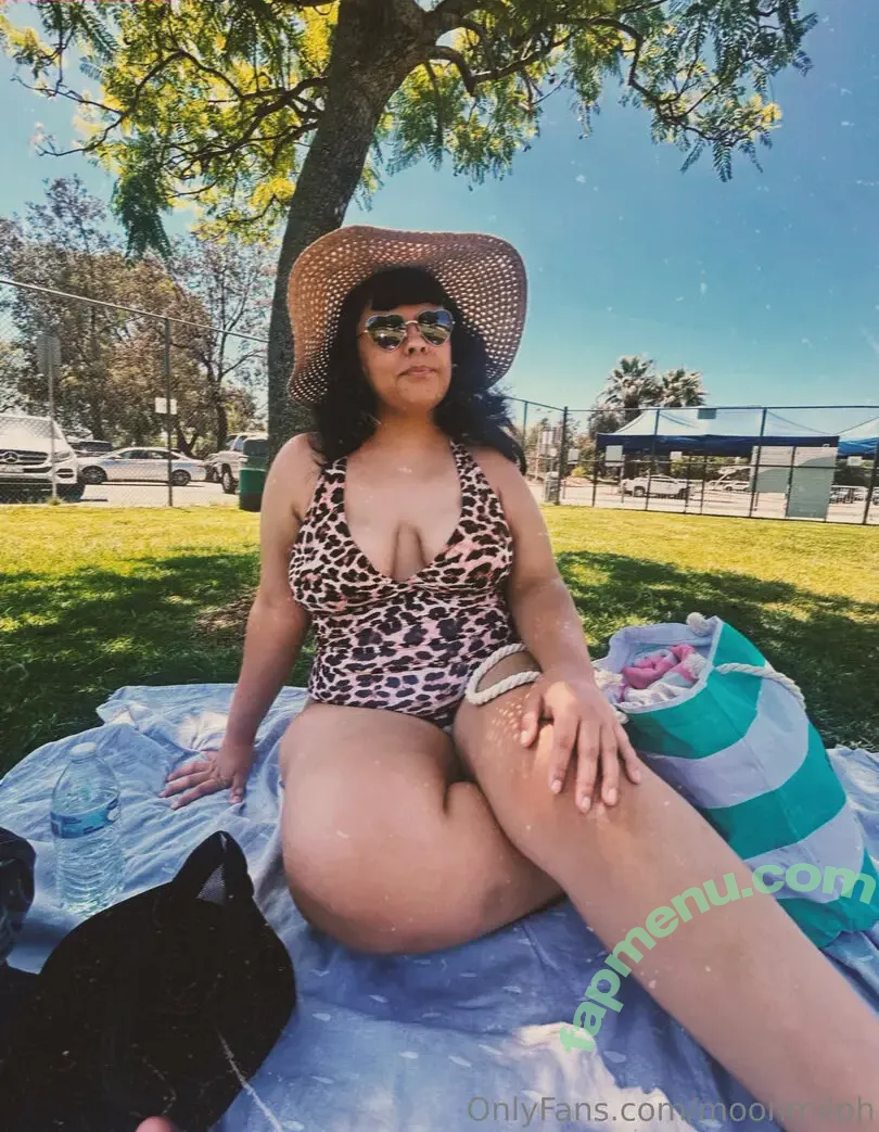moonmilph nude photo #0055 (moonmilph)