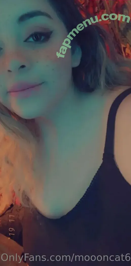 moooncat666 nude photo #0016 (monmooncat)