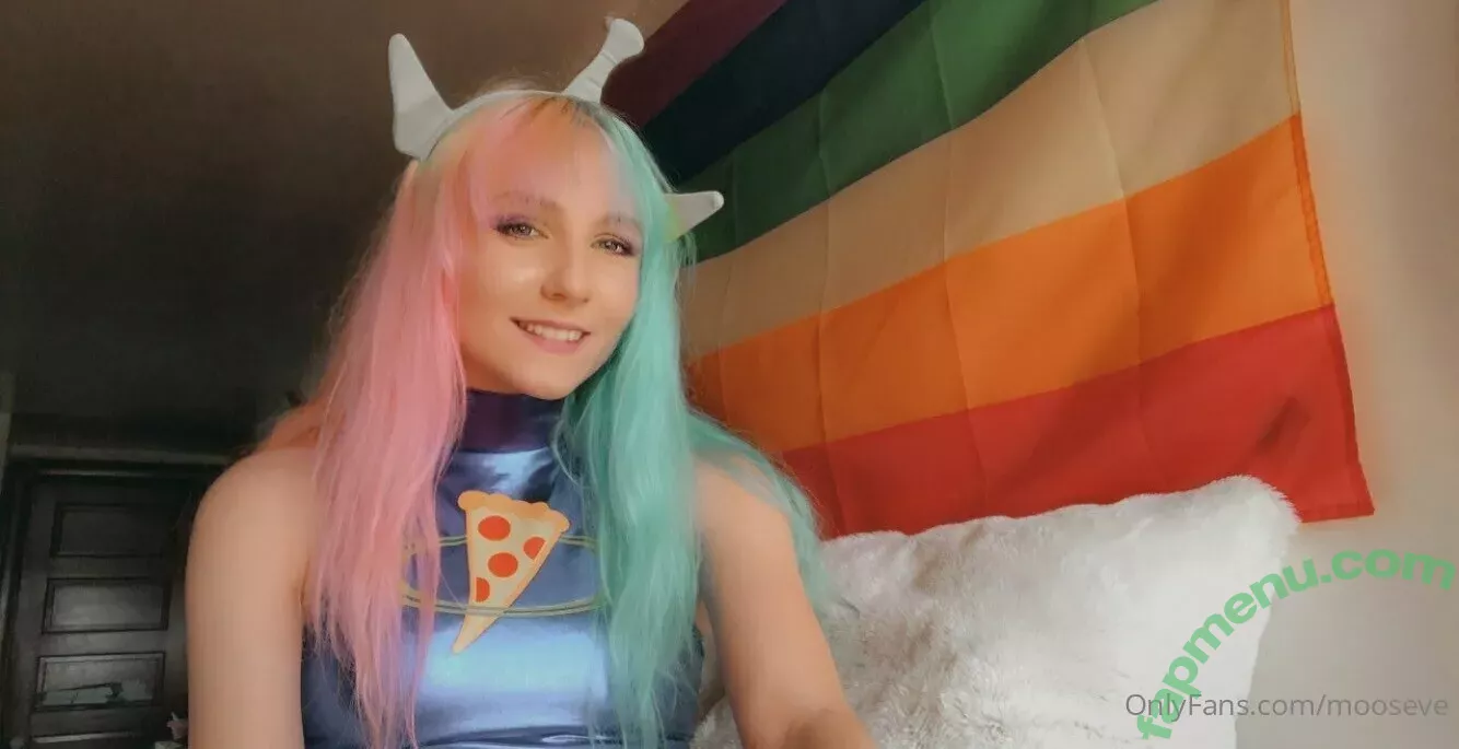 mooseve nude photo #0001 (moose.ve)