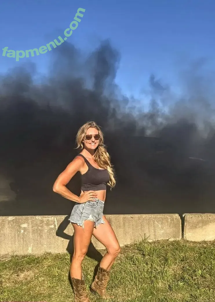 moparmodel1 nude photo #0037 (moparmodel_official)