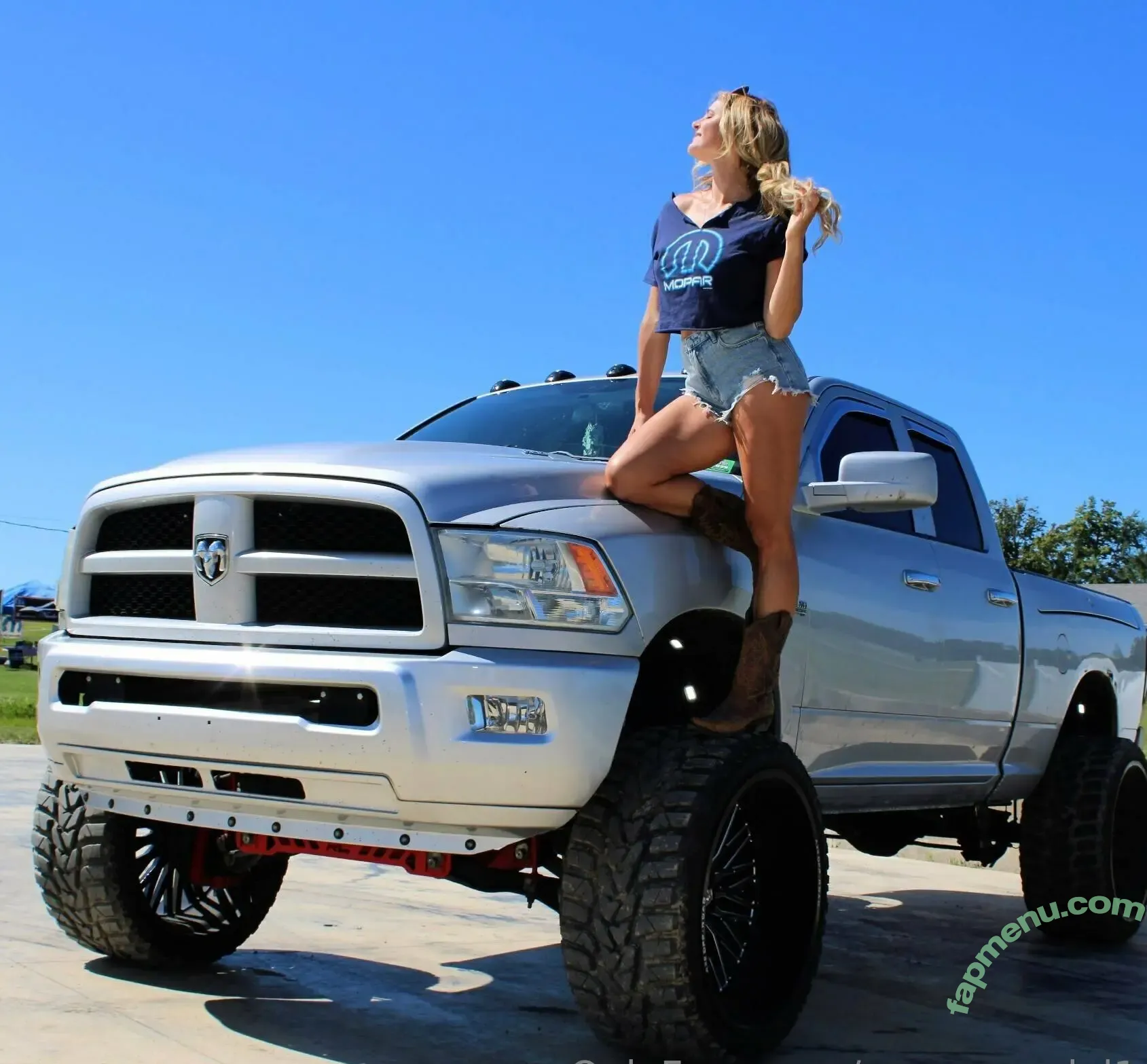 moparmodel1 nude photo #0039 (moparmodel_official)