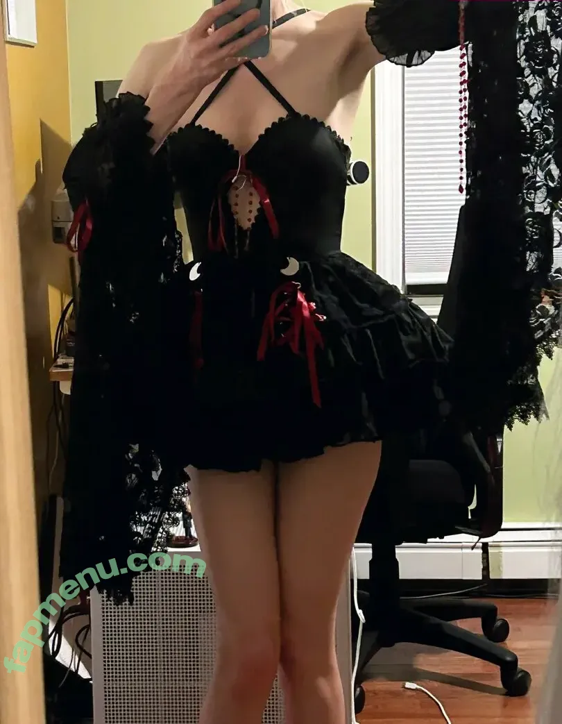 Mora Vtuber nude photo #0075 (mora_cosplays)