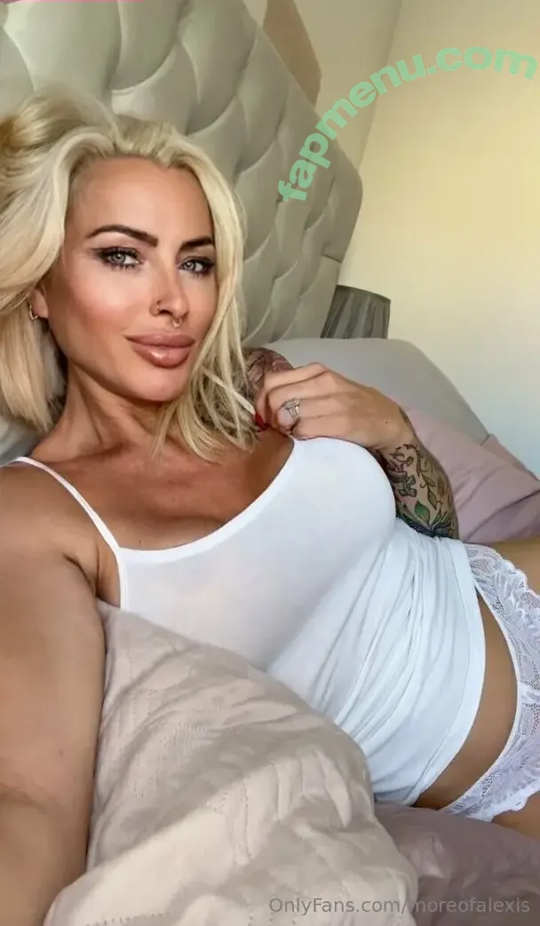 MoreAlexis nude photo #0002 (Essex Milf / moreofalexis)