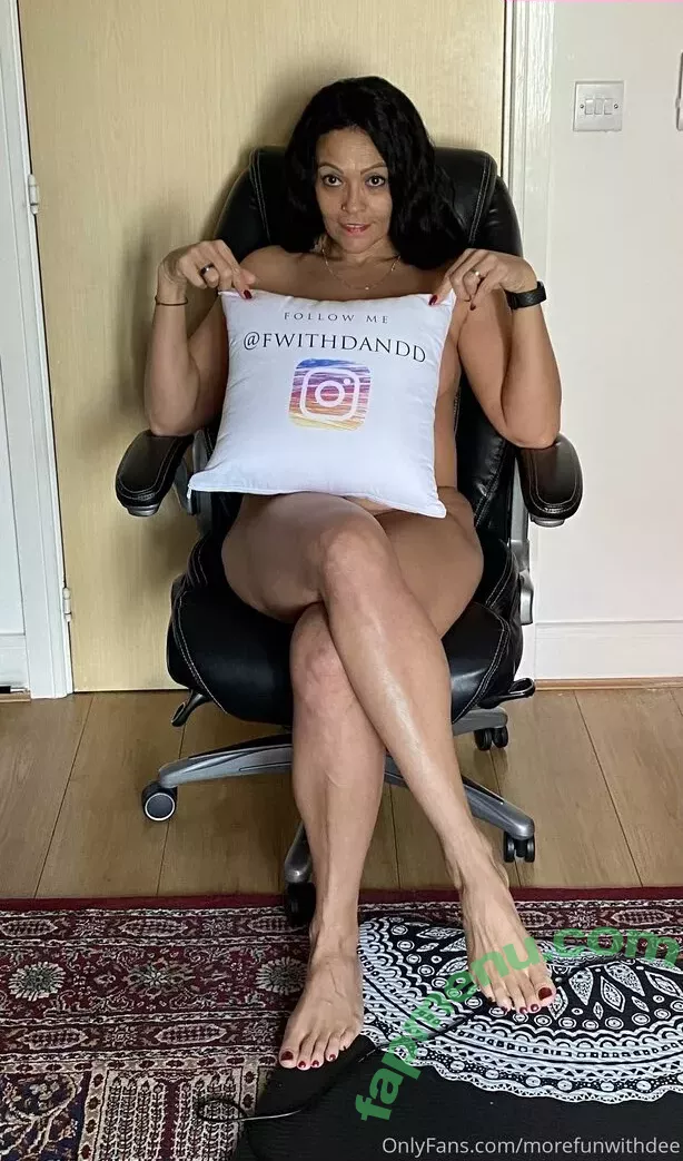morefunwithdee nude photo #0084 (morefunwithdee)
