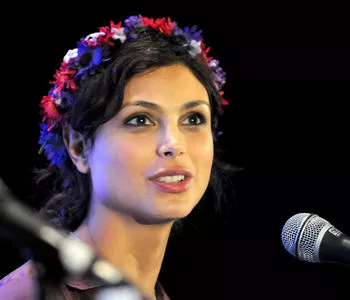Morena Baccarin / morenabaccarin nude photo #0039