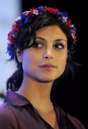Morena Baccarin / morenabaccarin nude photo #0042