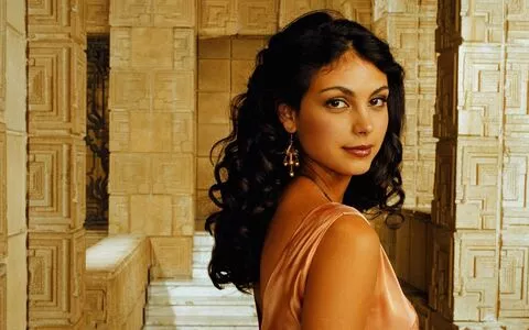 Morena Baccarin / morenabaccarin nude photo #0164
