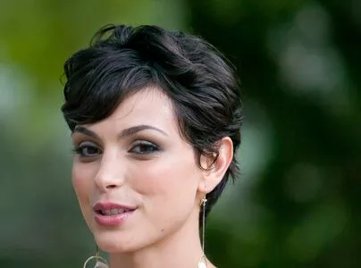 Morena Baccarin / morenabaccarin nude photo #0178